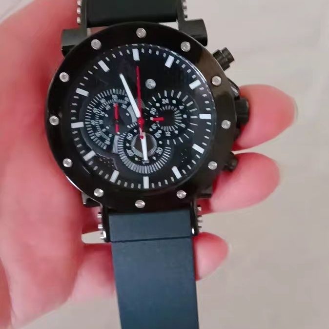 Luxury Sport Quartz Watch Waterproof Silicone Band | Caratix