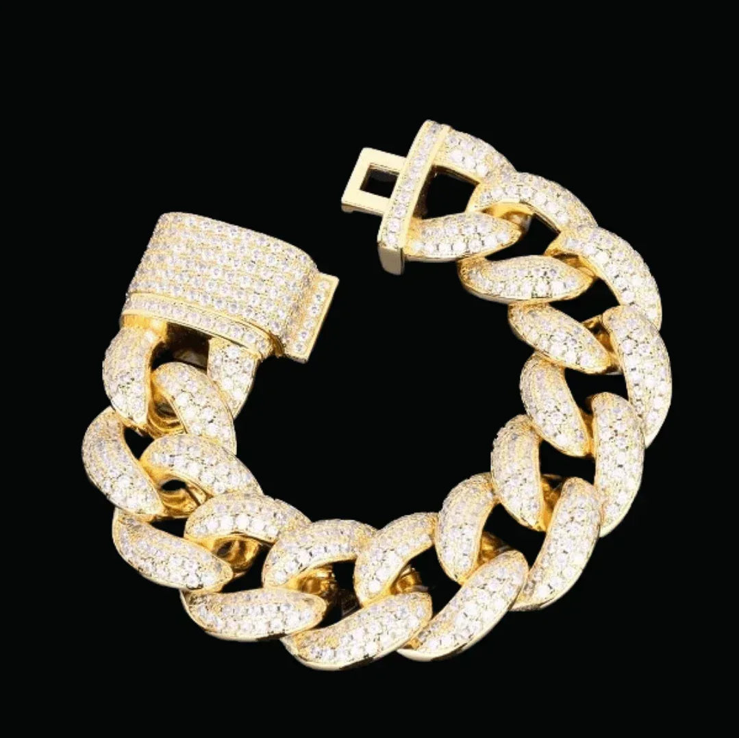 23MM Chunky Miami Cuban Iced Out Bracelet – Luxury Hip Hop Jewelry for Men & Women - CaratixJewelry