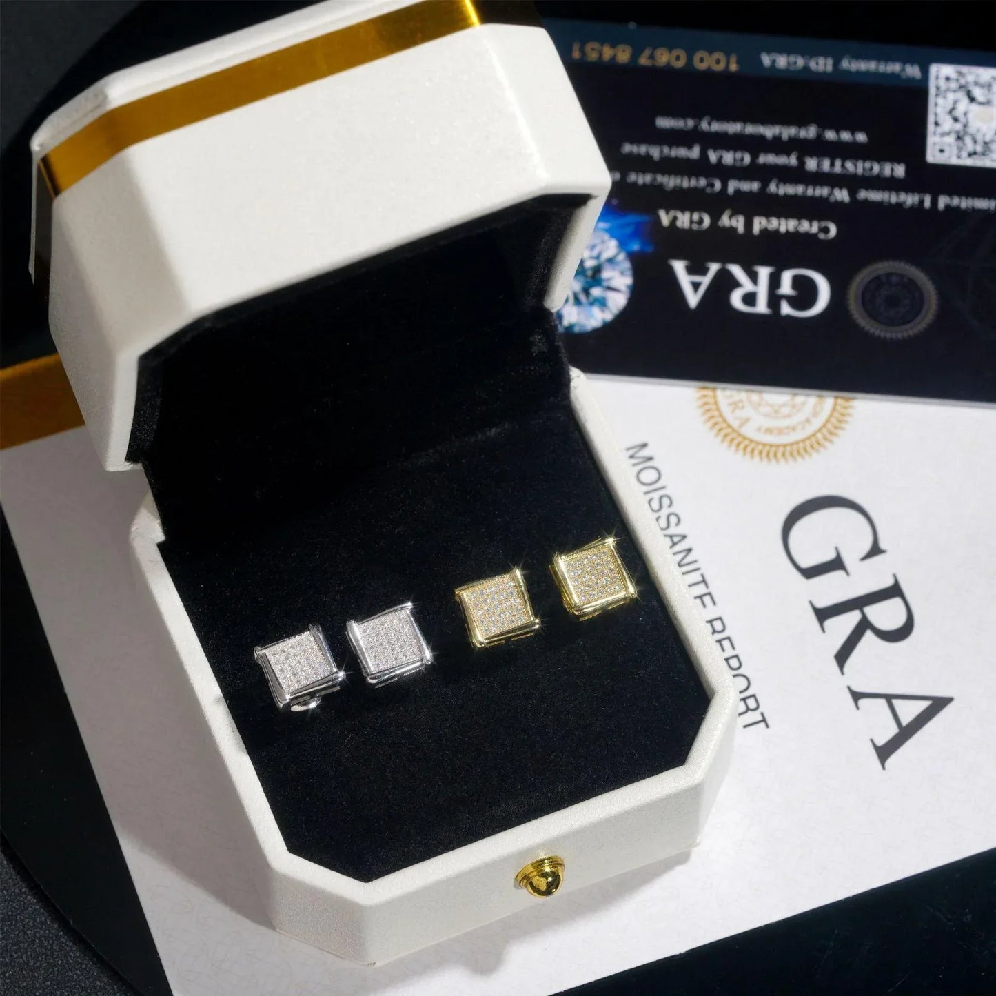 S925 Silver Square D Color Moissanite Inspired Stud Earrings - CaratixJewelry