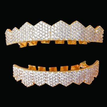 8 Teeth Fang Mouth Iced Out Grillz – Custom Hip Hop Jewelry for Men & Women - CaratixJewelry