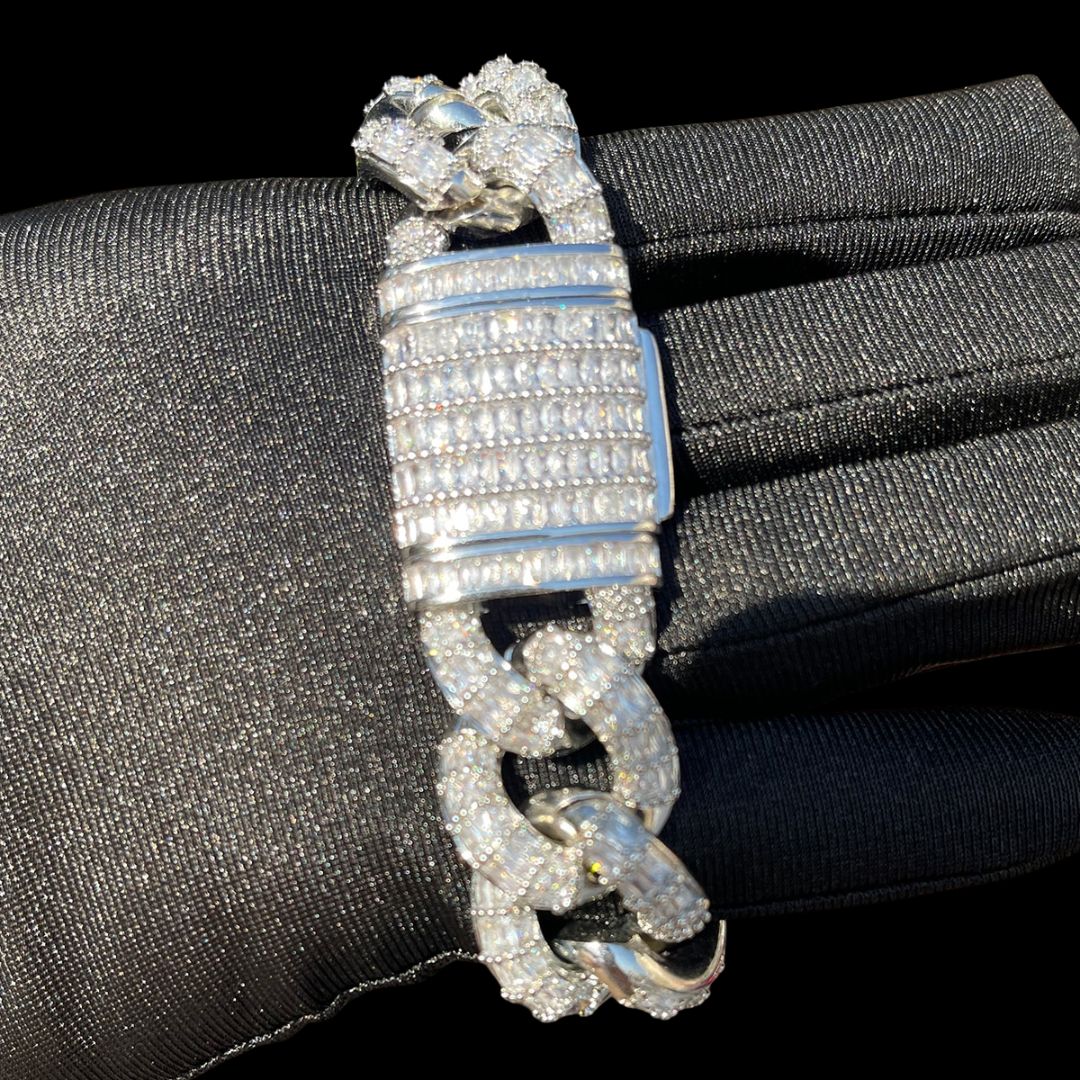 19MM Fully Baguette Cuban Link Iced Out Diamond Bracelet – Luxury Hip Hop Jewelry for Men & Women