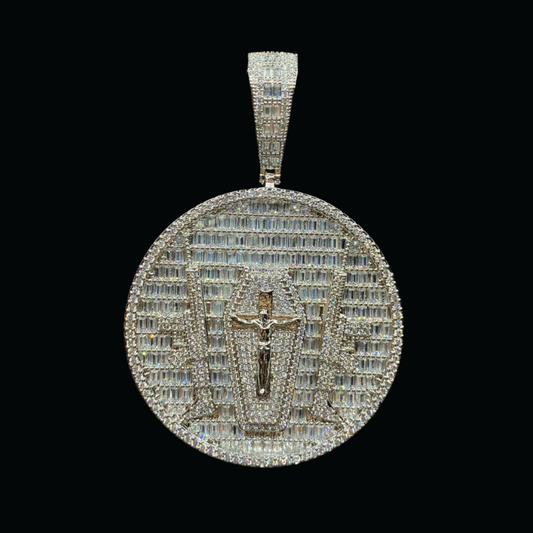 Cross and Guns Badge Iced Out Letter Diamond Pendant Necklace – Custom Hip Hop Jewelry for Men