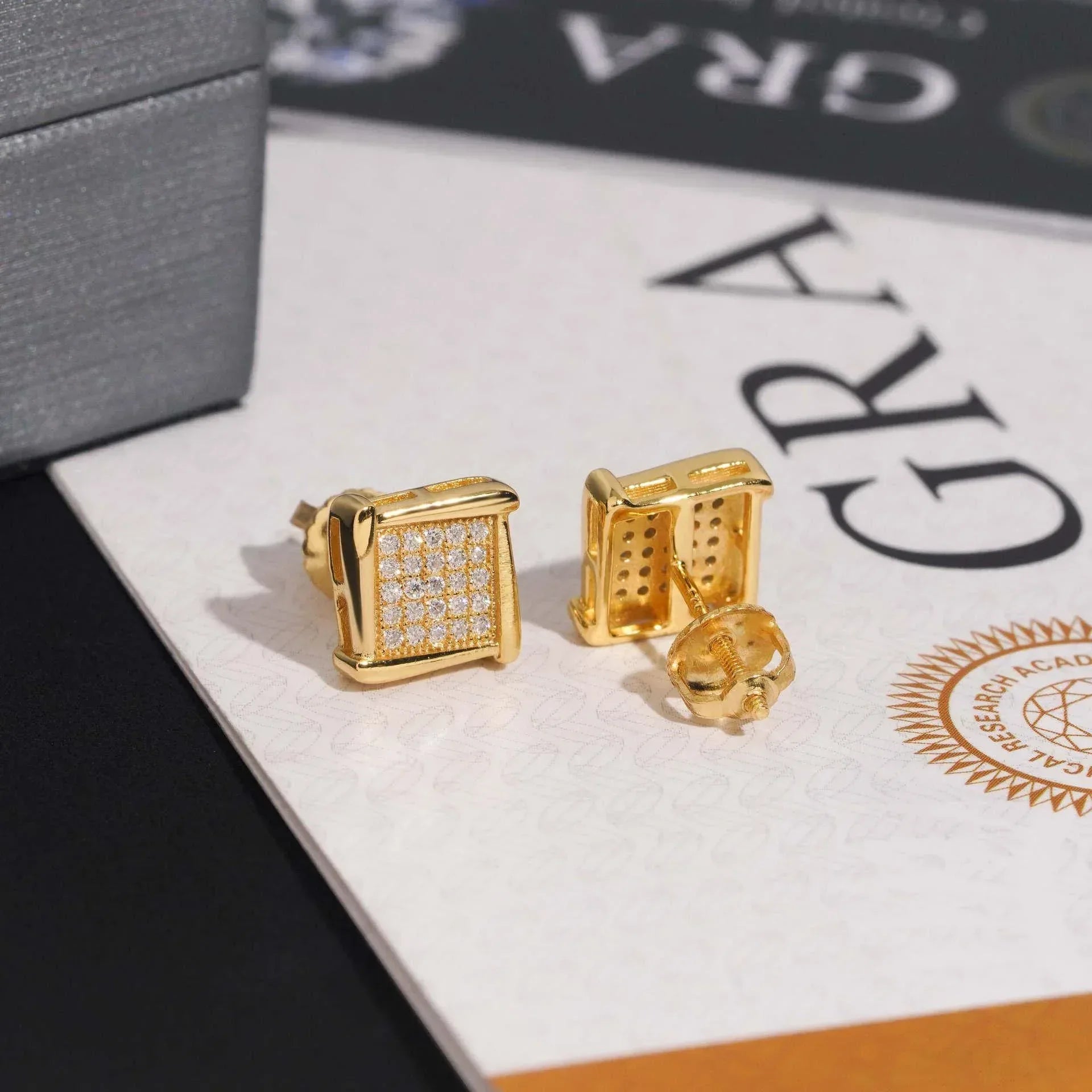 S925 Silver Square D Color Moissanite Inspired Stud Earrings - CaratixJewelry