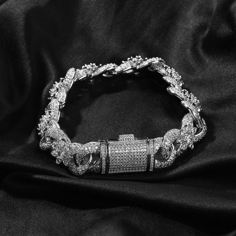 CARÁTIX – Iced Out Flower Infinity Round Cuban Link Chain Necklace | Hip Hop CZ Jewelry for Men & Women - CaratixJewelry