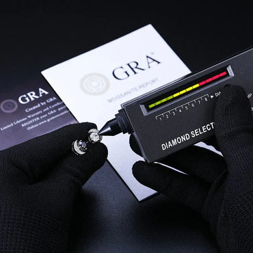 VVS Solid Sterling Silver Crescent Moon Stud Earrings - CaratixJewelry