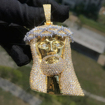 Iced Out Jesus Thorn Vine Pendant Necklace for Men – Hip Hop CZ Streetwear Jewelry - CaratixJewelry