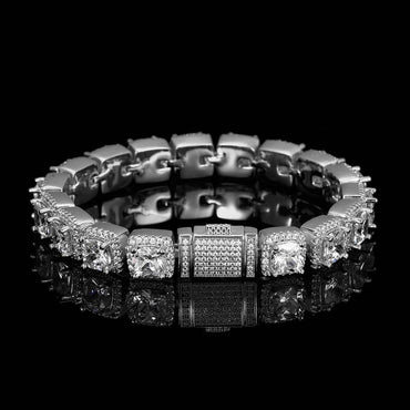 Iced Out Chain Bracelet with Copper and Zircon Stones for Men | Caratix Jewelry - CaratixJewelry