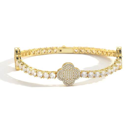 Unisex Single-Row Clover Tennis Bracelet | Iced Out Hip Hop Bling Fashion Handpiece | Caratix - CaratixJewelry