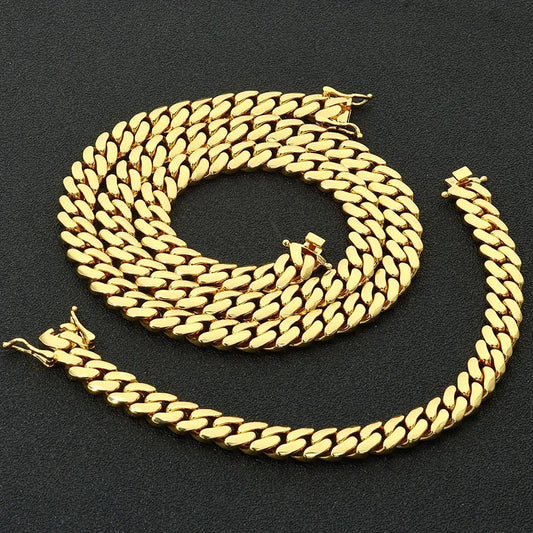 Custom Plain Solid Cuban Link Necklace for Rapper | Iced Out Chain Style - CaratixJewelry