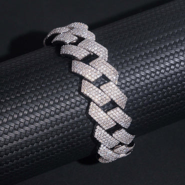 18mm Iced-Out Moissanite Cuban Link Chain – S925 Sterling Silver Hip Hop Streetwear Necklace - CaratixJewelry