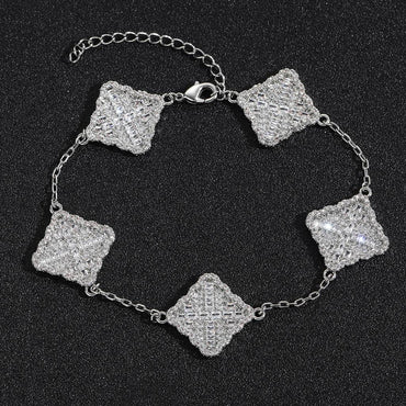 Luxury Gold Lucky Clover Bracelet | Summer Women's Dainty Bling Jewelry | Caratix - CaratixJewelry