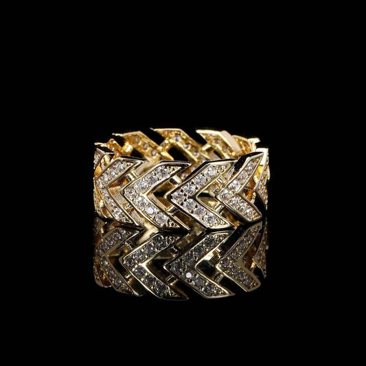 V-Shaped Arrow Ring with Zircon Stones and 18K Gold Plating for Men | Trendy Hip Hop Jewelry | Caratix Jewelry - CaratixJewelry