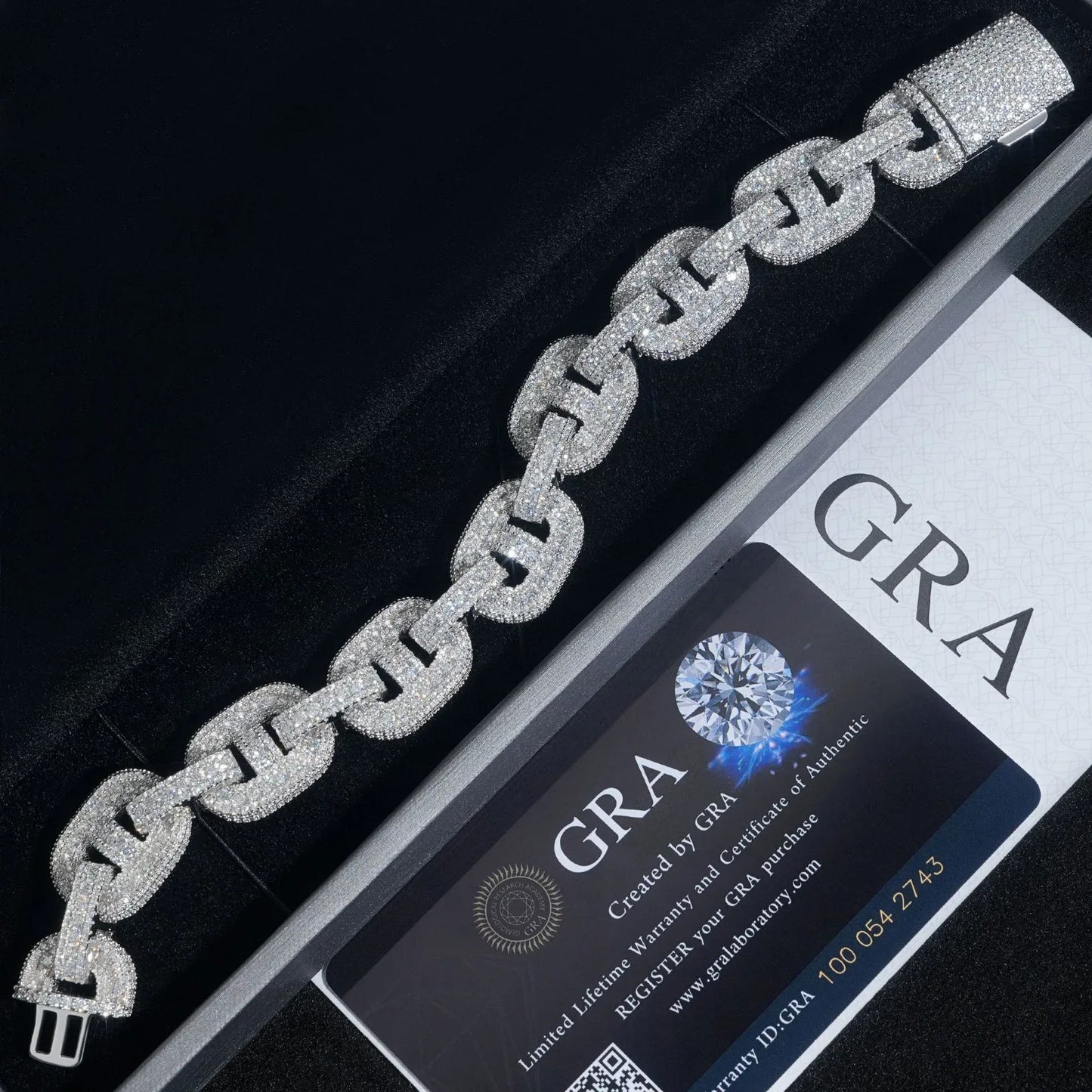 15mm Moissanite Figure-Eight Cuban Link | S925 Silver Men’s Hip Hop Jewelry - CaratixJewelry