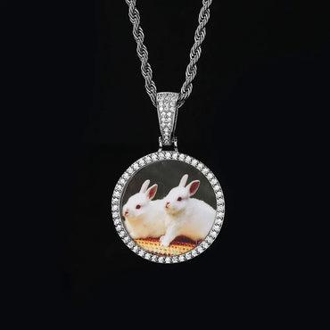 Mini Round Photo Pendant Necklace with Micro-Pave Zircon and Hip Hop Frame for Men | Caratix Jewelry - CaratixJewelry