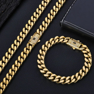 Custom 14K Gold 4-Sided -Cut Cuban Bracelet Caratix - CaratixJewelry