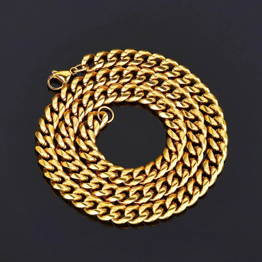 Rounded Cuban Chain Necklace with Lobster Clasp 18K Gold Plated for Men | Caratix Jewelry - CaratixJewelry