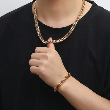 Gold Plated Stainless Steel Cuban Chain Necklace with Cowboy Clasp Titanium Steel for Men | Caratix Jewelry - CaratixJewelry