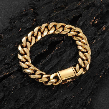 Cuban Link Bracelet with Flip Clasp for Men | Caratix Jewelry - CaratixJewelry