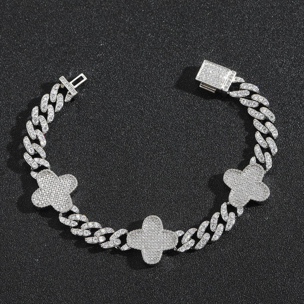 Minimalist Micro-Pavé Clover Bracelet | Women's Fashion Copper Bling Jewelry | Caratix - CaratixJewelry