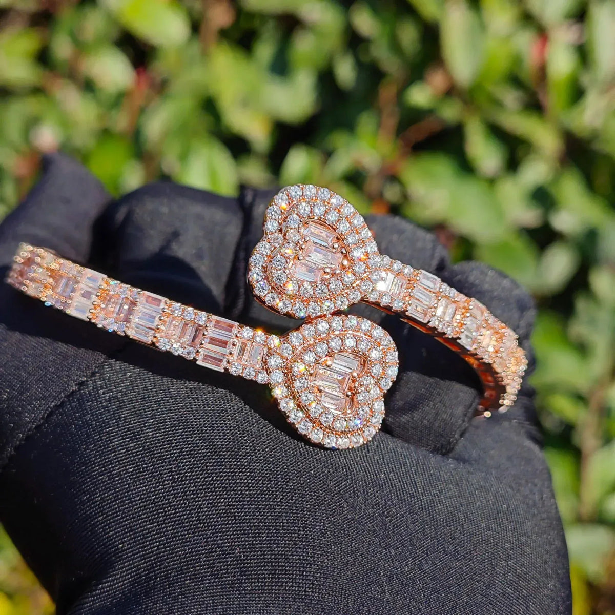 Heart Bracelet with Copper & Zircon | Hip Hop Jewelry without Spring Clasp | Caratix Jewelry - CaratixJewelry