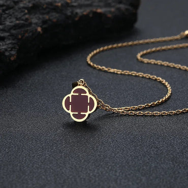 Women's Stainless Steel Clover Pendant Necklace | High-End Titanium Steel Jewelry | Light Luxury Hip Hop Jewelry | Caratix - CaratixJewelry