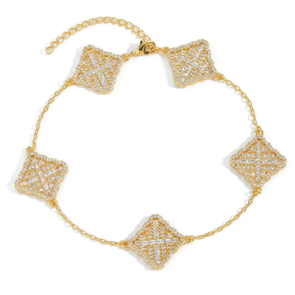 Luxury Gold Lucky Clover Bracelet | Summer Women's Dainty Bling Jewelry | Caratix - CaratixJewelry