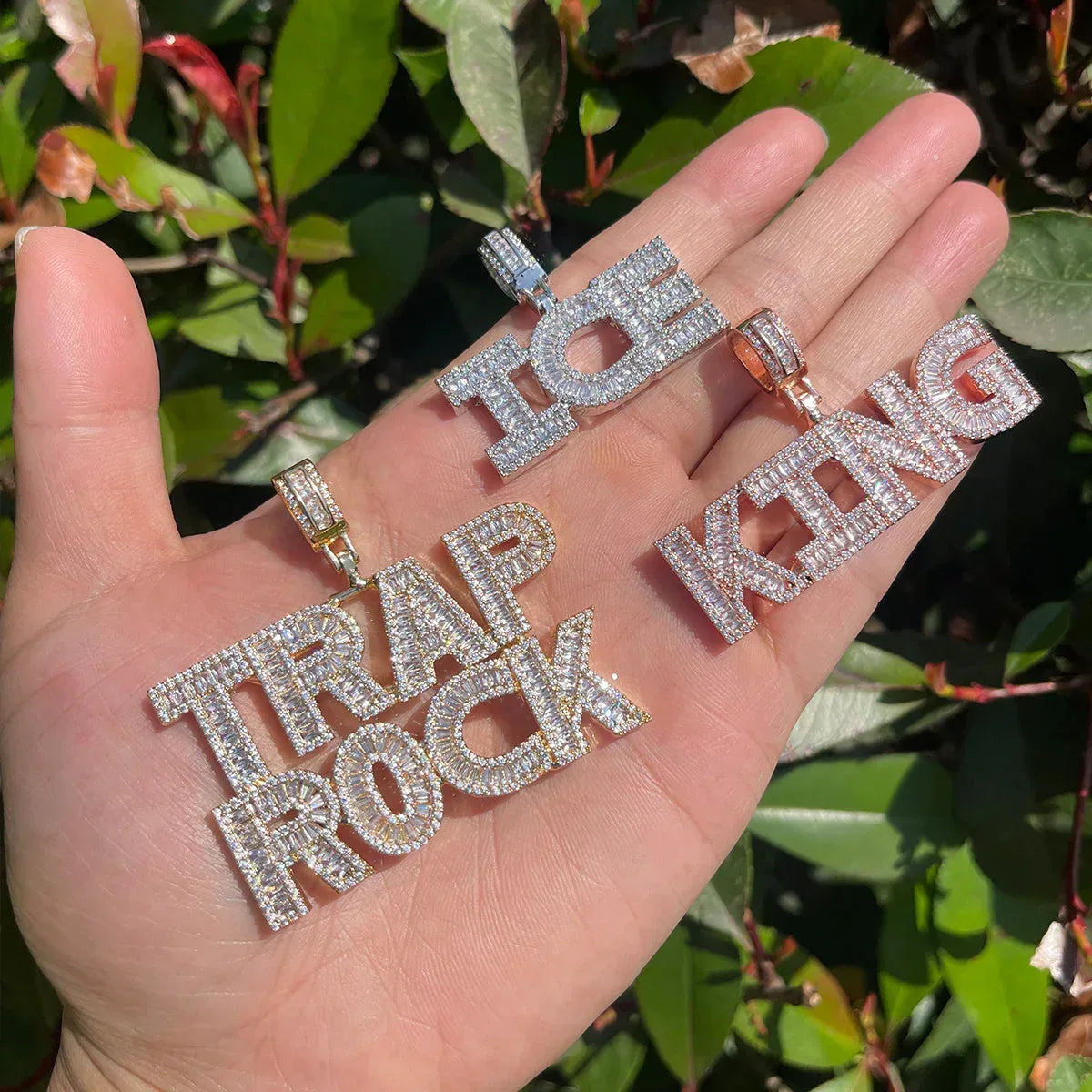 Minimal VVS Iced Out Personalized Custom Name Necklace Pendant - Luxury Custom Jewelry - CaratixJewelry