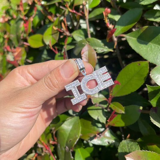 Minimal VVS Iced Out Personalized Custom Name Necklace Pendant - Luxury Custom Jewelry - CaratixJewelry