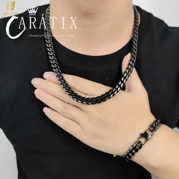 CARÁTIX – 10mm Black Plated Miami Cuban Link Chain Necklace | Hip Hop Jewelry for Men & Women, Street Style Cuban Chains - CaratixJewelry