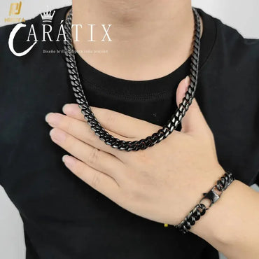 CARÁTIX – 10mm Black Plated Miami Cuban Link Chain Necklace | Hip Hop Jewelry for Men & Women, Street Style Cuban Chains - CaratixJewelry