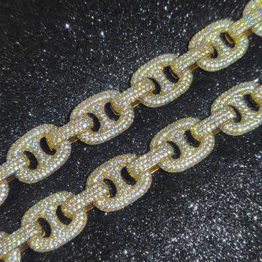 CARÁTIX – 15mm Pig Nose Cuban Link Chain Necklace | Iced Out CZ Bling Hip Hop Jewelry for Men & Women, Rapper Street Style - CaratixJewelry