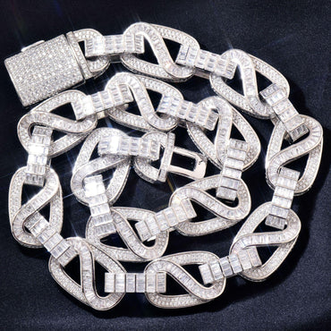 CARÁTIX 18mm / 20mm T Square Cuban Link Chain Necklace – Iced Out Hip Hop Jewelry for Men | Trendy Rapper Bracelet Style - CaratixJewelry