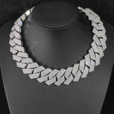 CARÁTIX – 30mm 7-Row Iced Out Miami Cuban Link - CaratixJewelry