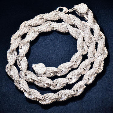 CARÁTIX – Hip Hop Twist Link Chain Necklace | Iced Out CZ Bling Jewelry for Men & Women, Rapper Style, Trendy Street Fashion - CaratixJewelry