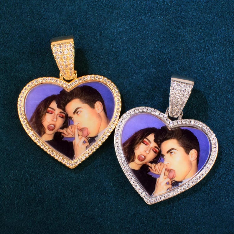 Personalized Heart Round Photo Pendant Necklace, Custom Hip Hop Iced Out Copper Zircon Epoxy DIY Picture Jewelry for Couples Men Women