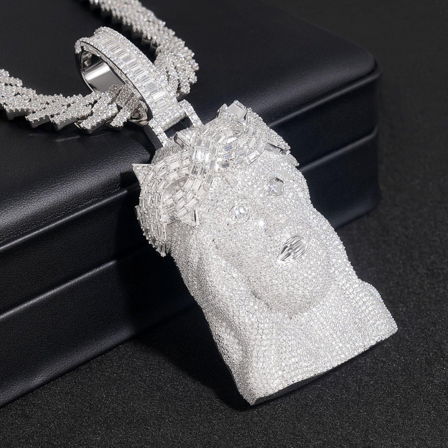 New European & American Hip-Hop Jesus Head Pendant – S925 Silver Moissanite, Trendy Jewelry - CaratixJewelry
