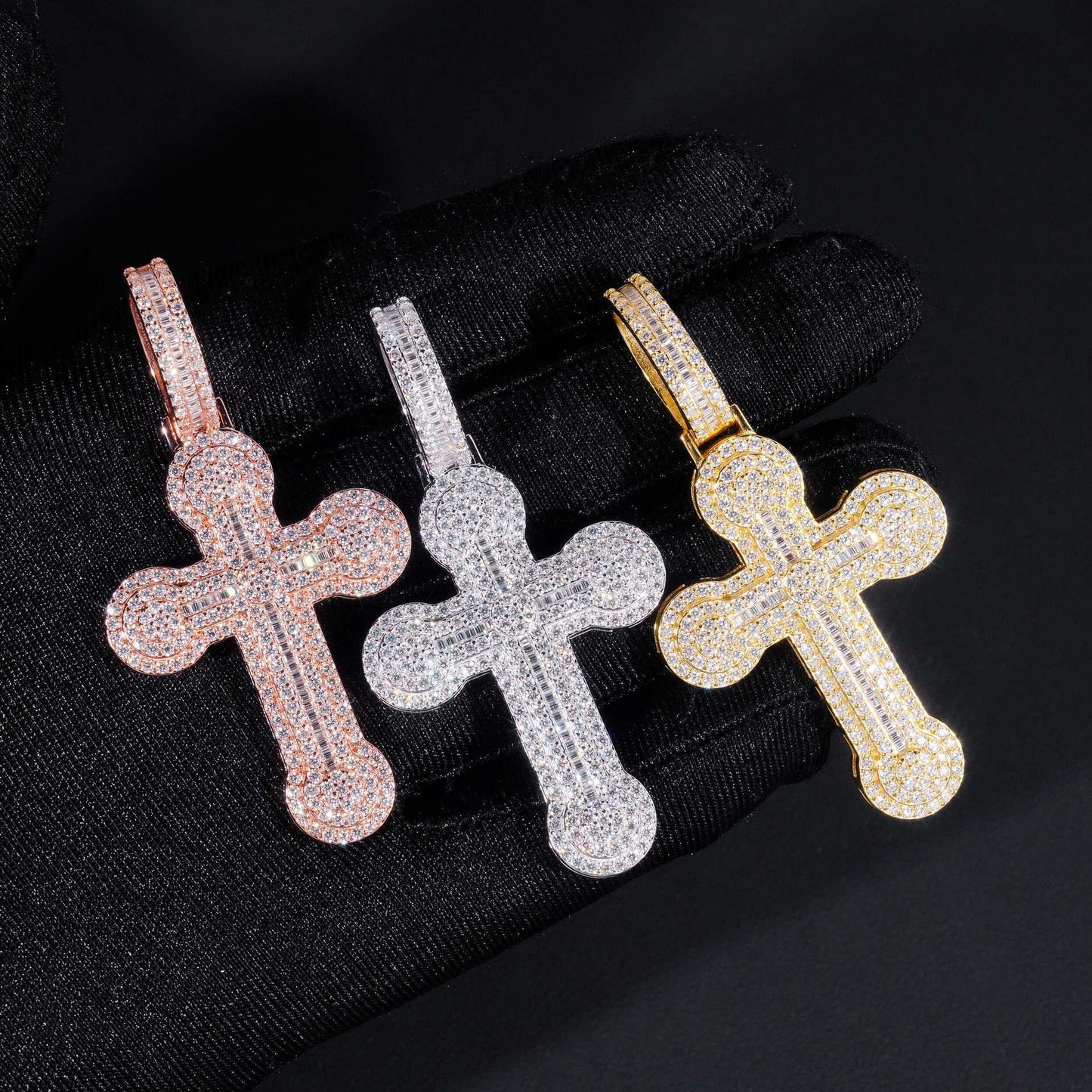 New S925 Silver Moissanite Cross Pendant – High-Quality, Trendy Jewelry - CaratixJewelry