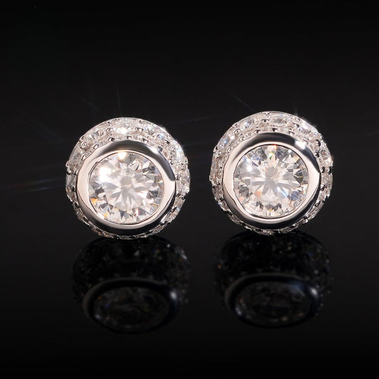 The Face Light: Why 1ct D VVS1 Moissanite Studs are 2026’s Smartest Luxury Investment