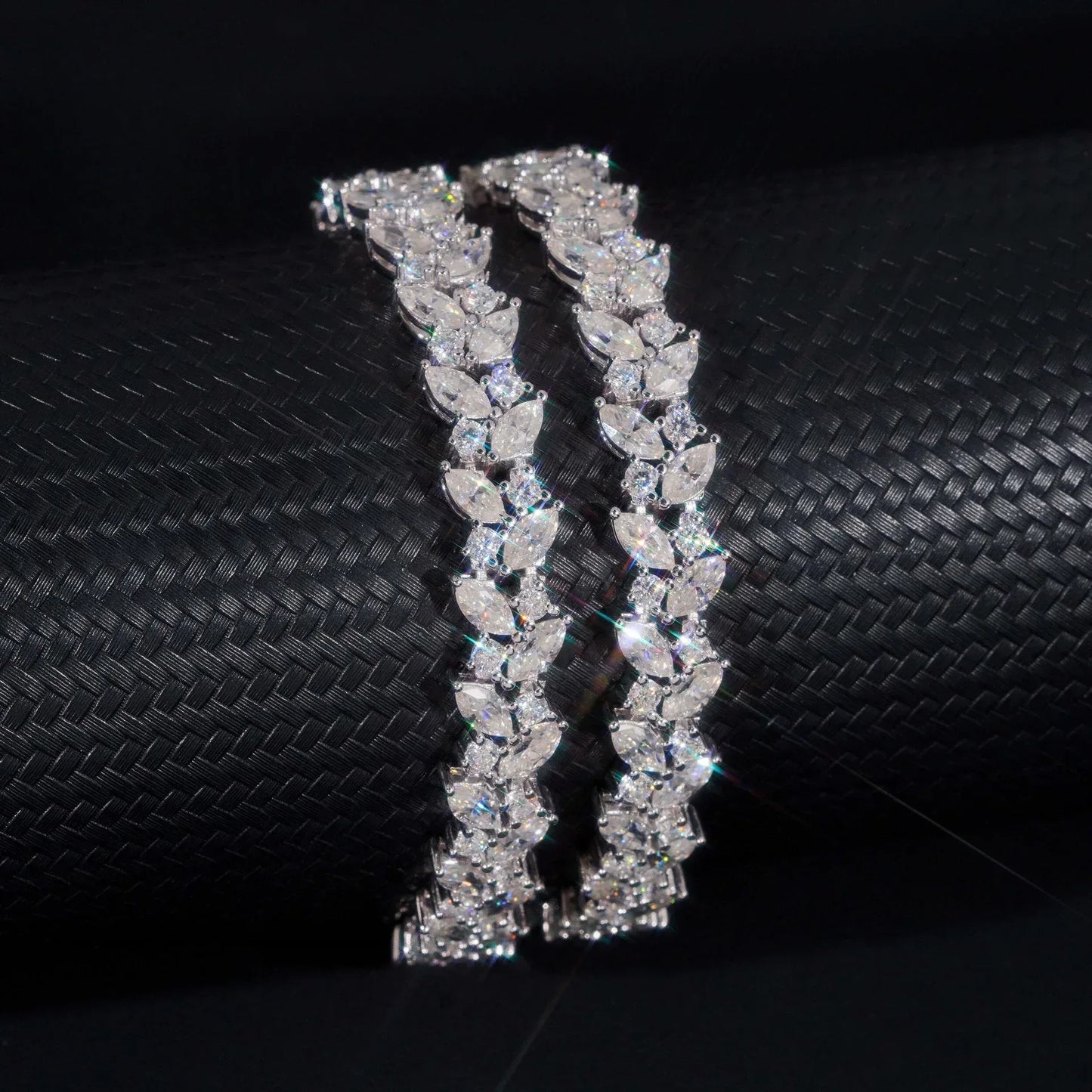 Unique-Design Moissanite Bracelet – S925 Sterling Silver Iced-Out Luxury Unisex Streetwear Jewelry - CaratixJewelry