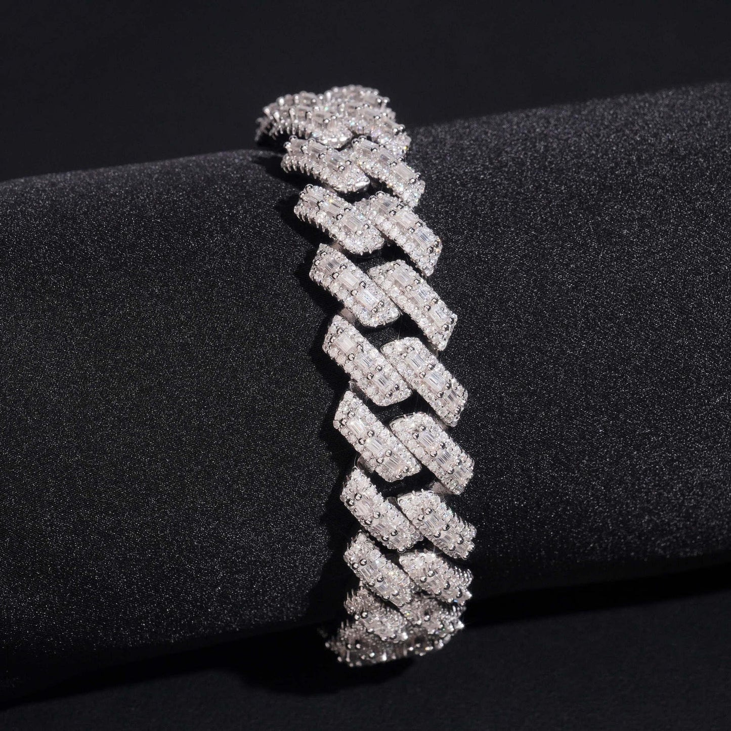 16mm Moissanite Cuban Link Chain – S925 Sterling Silver Iced-Out Hip Hop Streetwear Necklace - CaratixJewelry