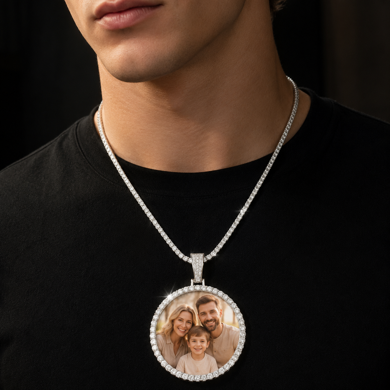 CARATIX 68.5mm Custom Photo Medallion Pendant Necklace