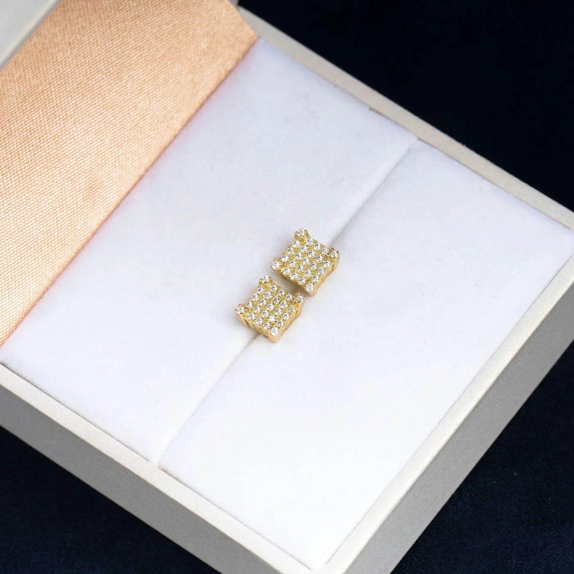 New Hip Hop VVS S925 Silver Moissanite Stud Earrings - CaratixJewelry