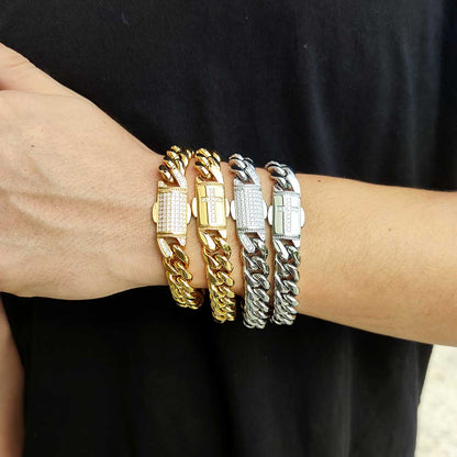 CARÁTIX – 12mm Miami Cuban Link Necklace | Stainless Steel PVD Clasp Chain for Men & Women