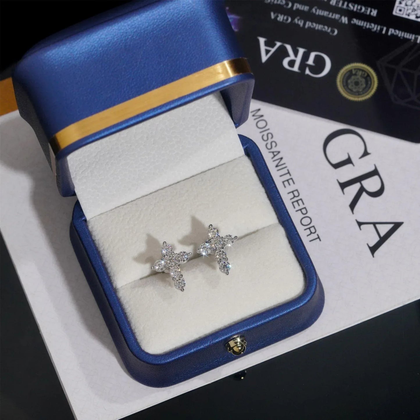 S925 Silver D Color Moissanite Look Earrings for Men and Women - CaratixJewelry