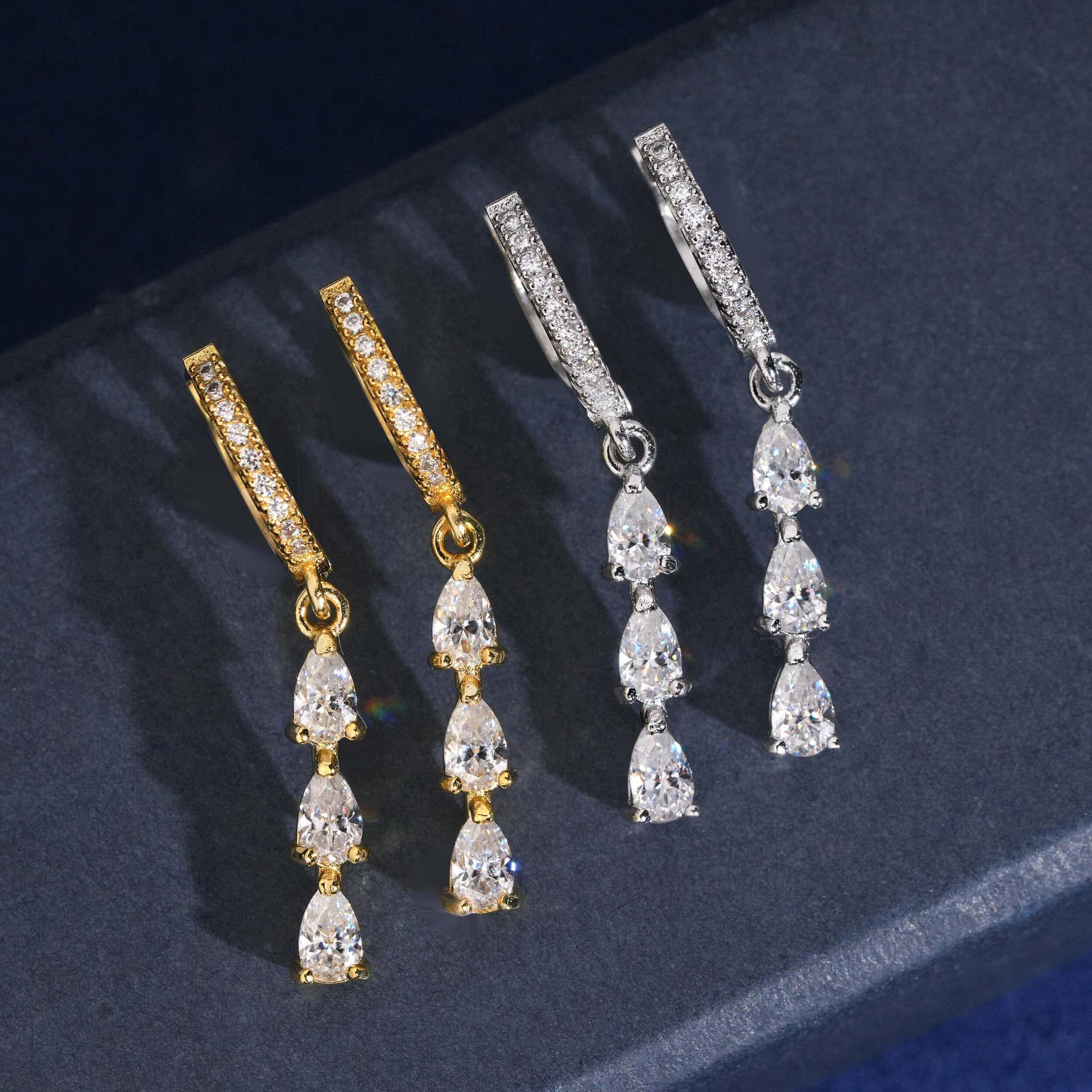 2025 Creative S925 Silver Moissanite Water Drop Look Earrings - CaratixJewelry