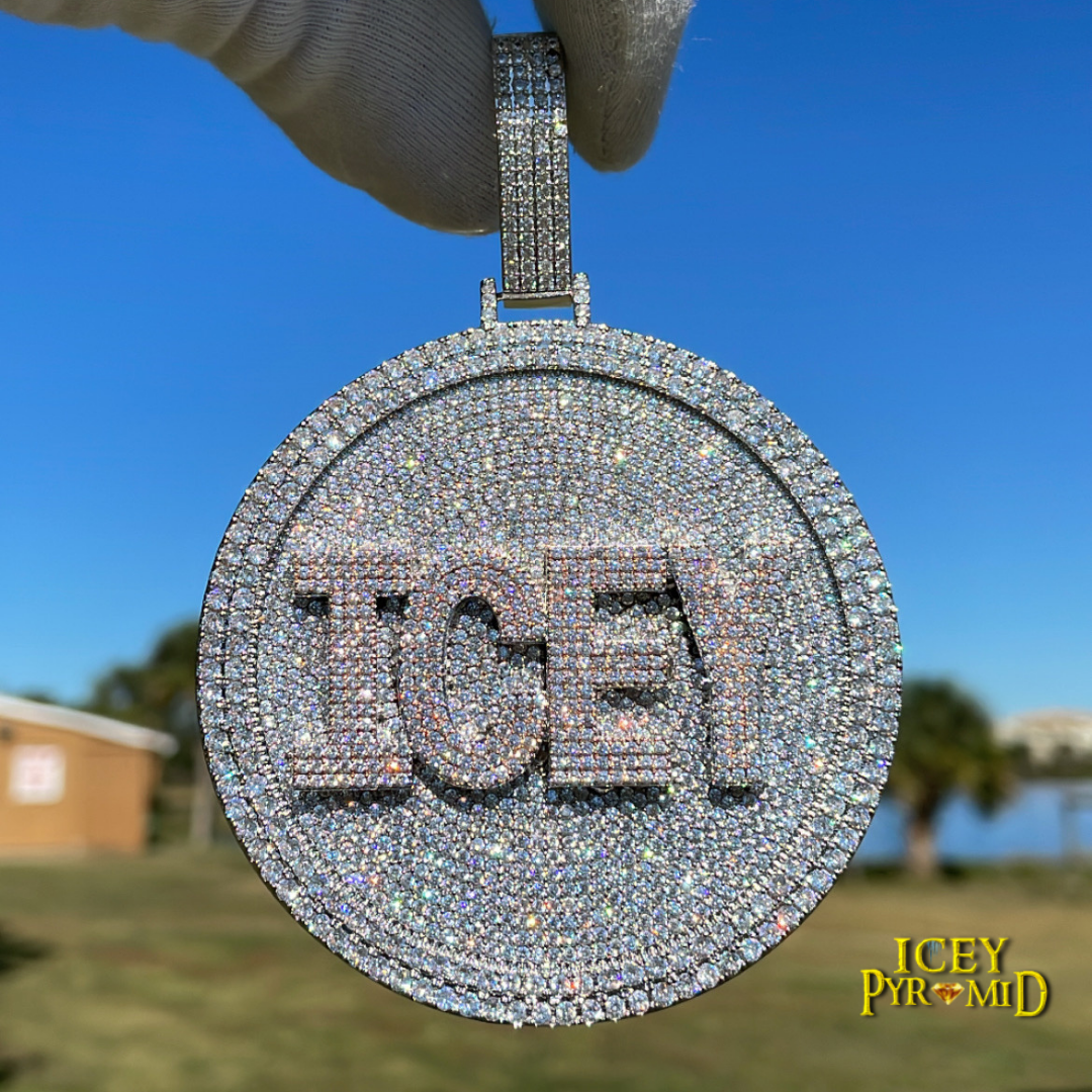 Disc Edition Iced Out Personalisierter Namensanhänger