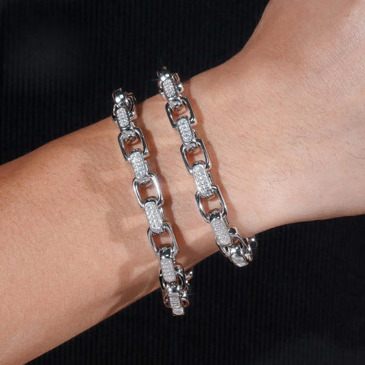 8mm Figure-Eight Cuban Link Bracelet S925 Silver | Moissanite Hip Hop Style - CaratixJewelry