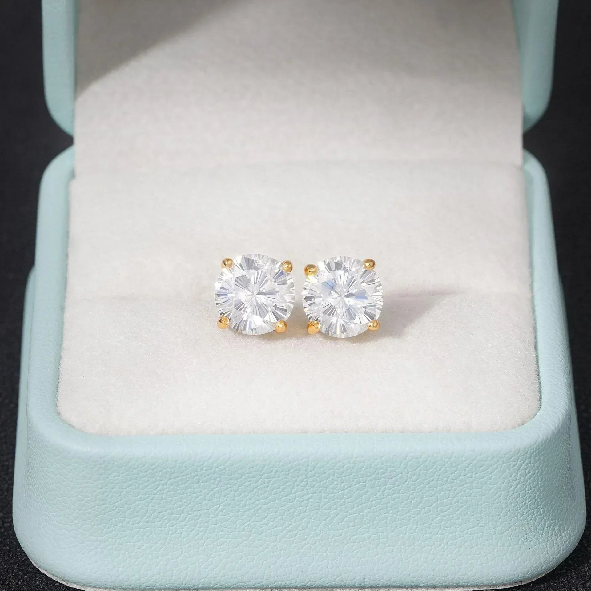 S925 Silver VVS Sakura Cut Moissanite Hip Hop Stud Earrings - CaratixJewelry