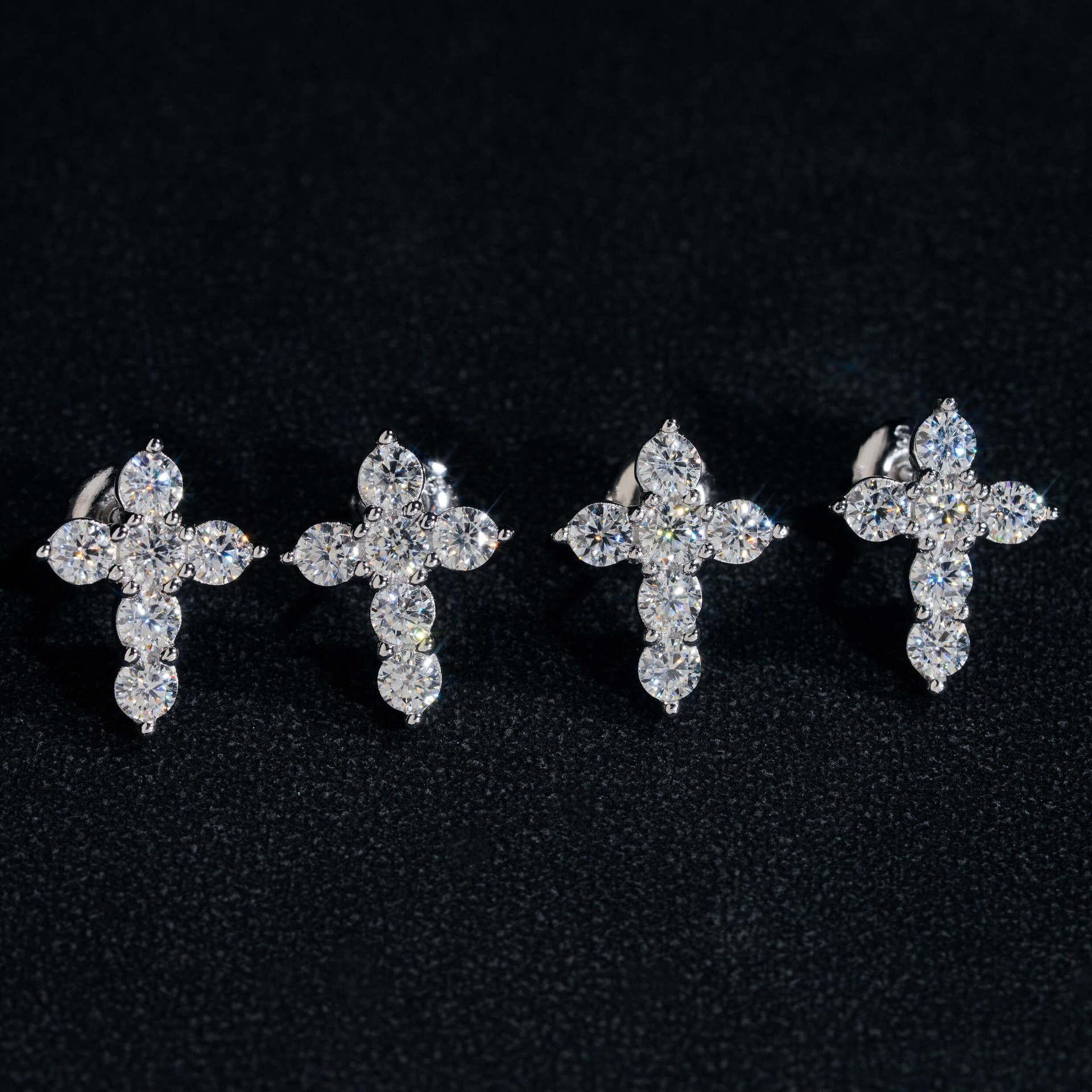 S925 Silver D Color Moissanite Look Earrings for Men and Women - CaratixJewelry