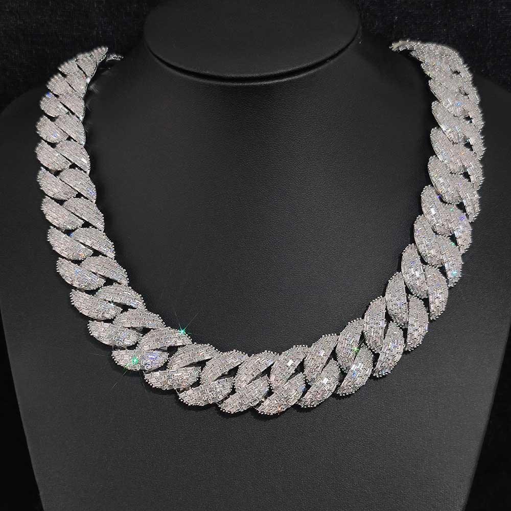 CARÁTIX – 24mm 4-Row Rectangle CZ Cuban Link Chain - CaratixJewelry